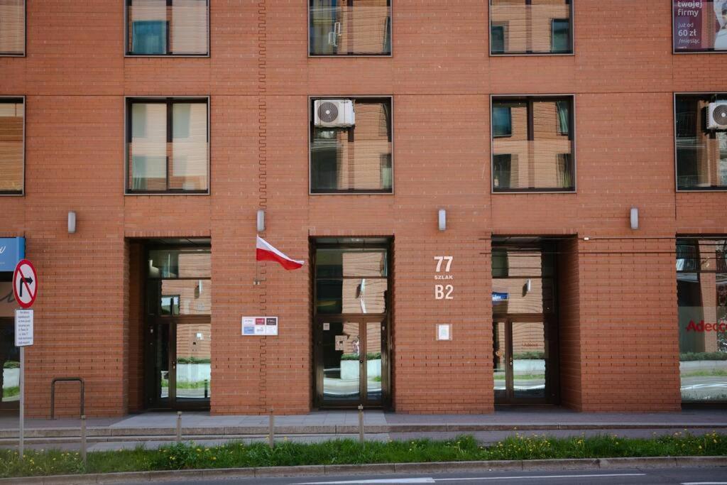 Wygodny Apartament Przy Dworcu Kraków Zewnętrze zdjęcie